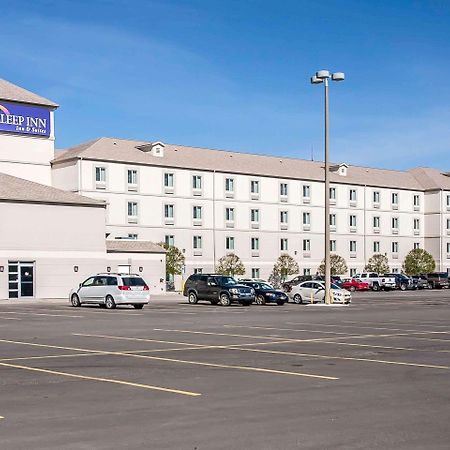 Sleep Inn & Suites Conference Center And Water Park Minot Exterior photo