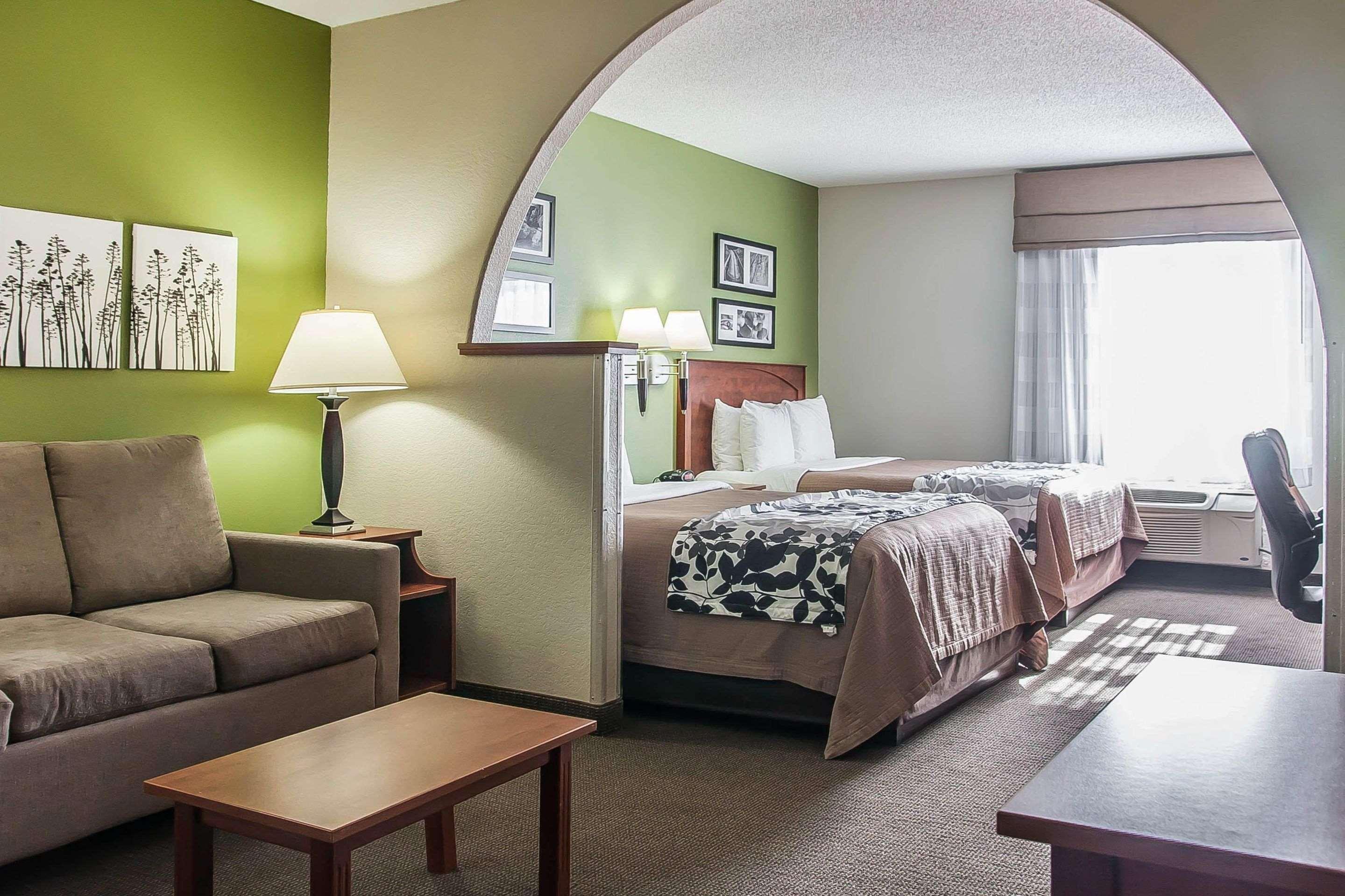 Sleep Inn & Suites Conference Center And Water Park Minot Exterior photo